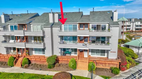 902 Ocean Dr #904, Cape May, NJ 08204