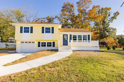 37 Croydon Dr, North Cape May, NJ 08204