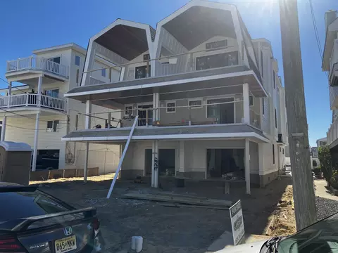 22 81st St #WEST, Sea Isle City, NJ 08243