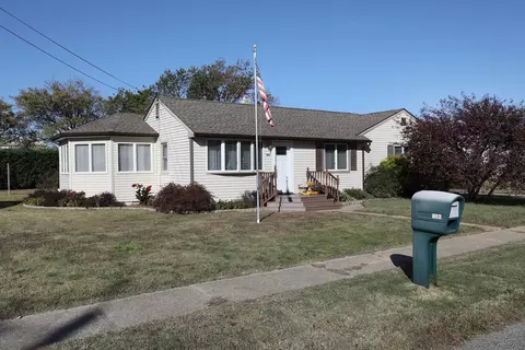 402 Pacific Ave, North Cape May, NJ 08204