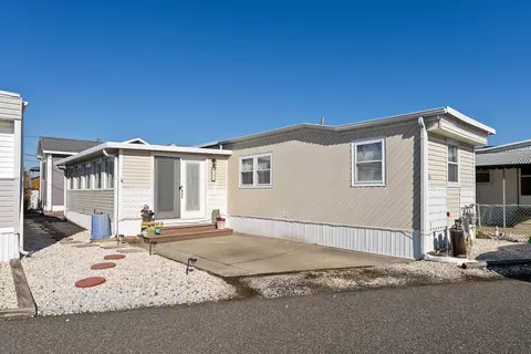 31 Leaming Ave, Wildwood, NJ 08260