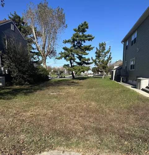 127 W Hollywood, Wildwood Crest, NJ 08260