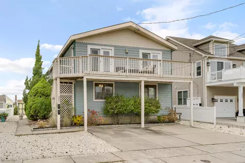 334 41st St #A, Avalon, NJ 08202