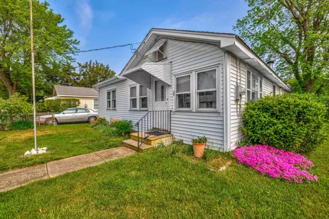 27 W New Jersey Ave, Villas, NJ 08251