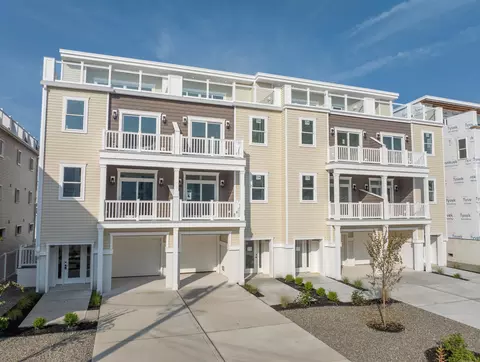 418-20 E Farragut Rd #A, Wildwood Crest, NJ 08260