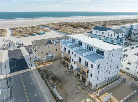 418 E Farragut Rd UNIT D, Wildwood Crest, NJ 08260