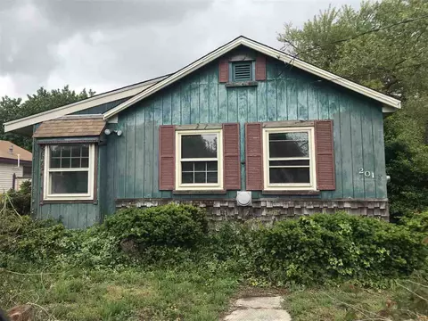 201 Maryland Ave, Villas, NJ 08251