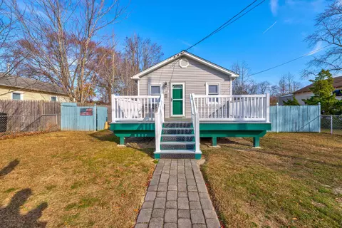 209 Vermont Ave, Villas, NJ 08251