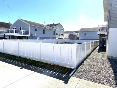 632 W Pine Ave, West Wildwood, NJ 08260