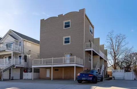 414 W Burk Ave #1, Wildwood, NJ 08260