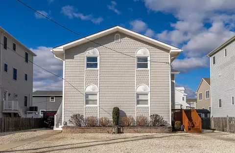 3954 Ocean Dr #FIRST, Avalon, NJ 08202