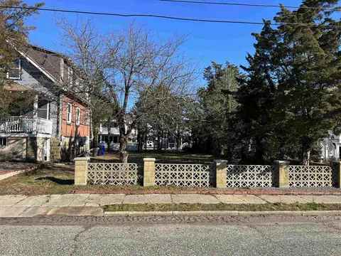 173 38th St, Avalon, NJ 08202