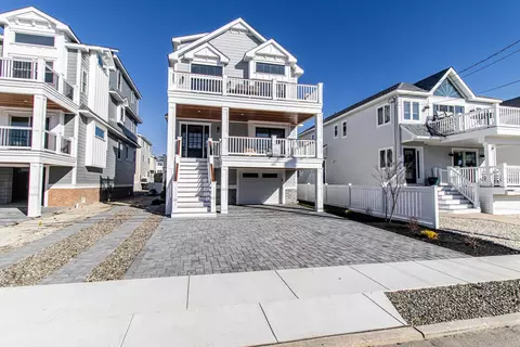 389 21st St, Avalon, NJ 08202