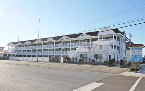 7929 Dune Dr #104, Avalon, NJ 08202
