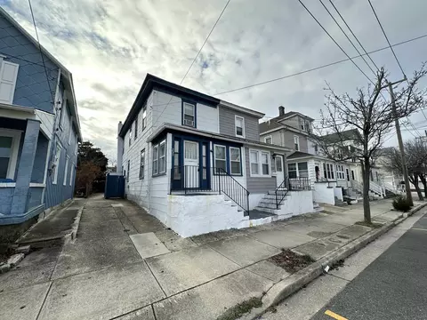230 W Wildwood Ave, Wildwood, NJ 08260
