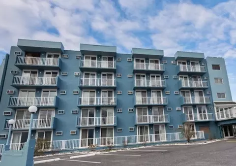 225 E Wildwood Ave #417, Wildwood, NJ 08260