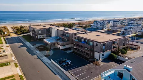 66 E 20th St #303, Avalon, NJ 08202 photo 2