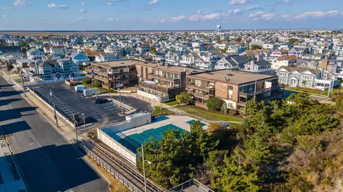 66 E 20th St #303, Avalon, NJ 08202 photo 6