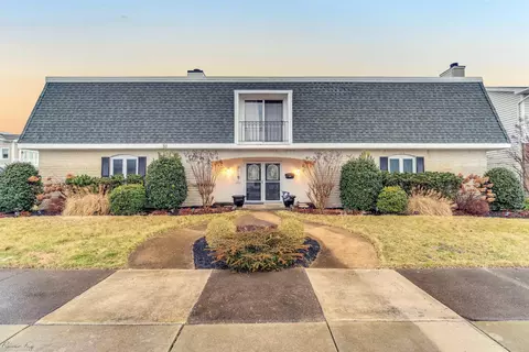8904 Seaview Ave, Wildwood Crest, NJ 08260