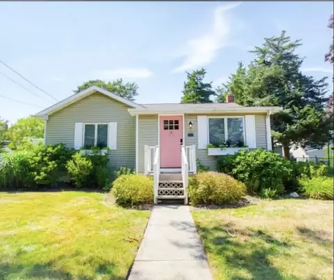 5 S 8th St, Del Haven, NJ 08251