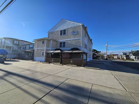 340 E 21st St #6, North Wildwood, NJ 08260