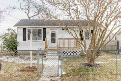 8 Vacation Rd, Villas, NJ 08251