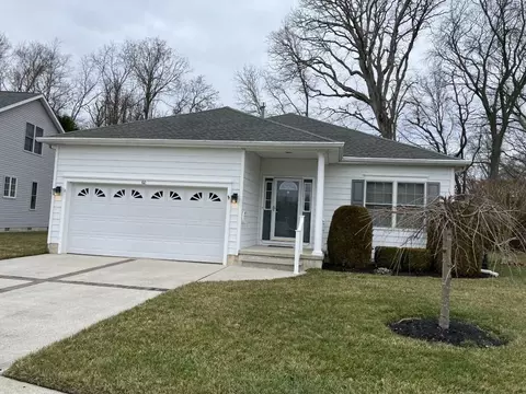 60 Wynndemere Ct, Cape May Court House, NJ 08210