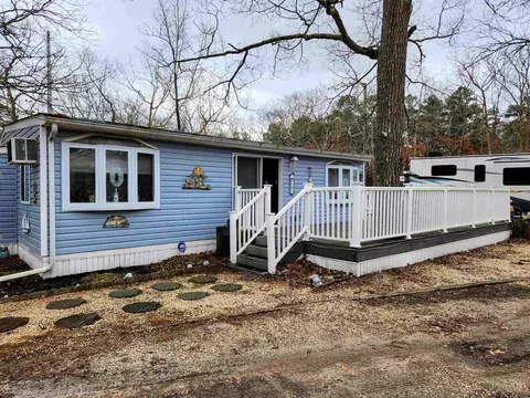 561 Corson Tavern Rd #157, Ocean View, NJ 08230