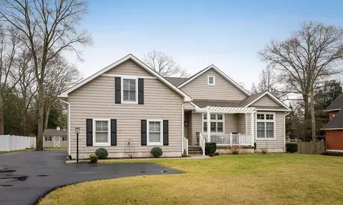 504 Bayberry Dr, Cape May Court House, NJ 08210