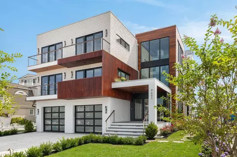 4607 5th Ave, Avalon, NJ 08202