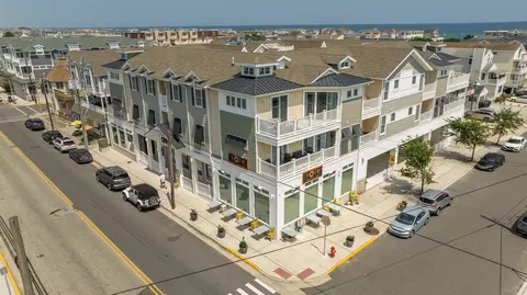8609 Landis Ave #201, Sea Isle City, NJ 08243