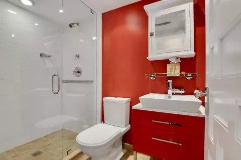 Bath - 10 E Prescott Ave, Strathmere, NJ 08248 photo 5 of 5