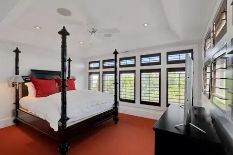 Bedroom - 10 E Prescott Ave, Strathmere, NJ 08248 photo 4 of 5