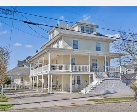 224 E 20th St, North Wildwood, NJ 08260