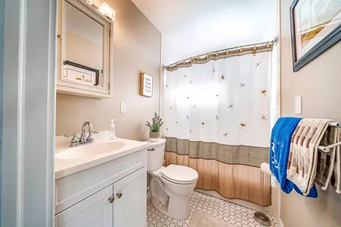 Bath - 2 W Seacliff Ave #2, Strathmere, NJ 08248 photo 1 of 1