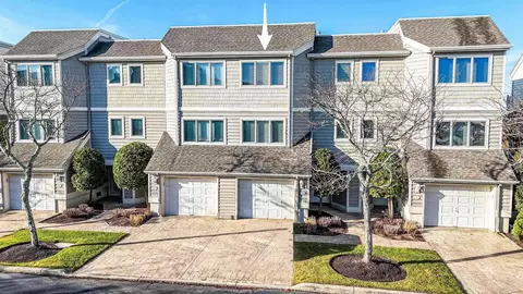 11 Marine Way #11, Avalon, NJ 08202