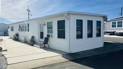 40 Morning Glory Rd, Wildwood, NJ 08260