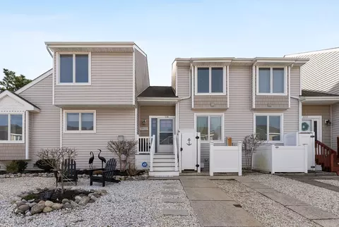 114 E Austin Ave #11, Wildwood Crest, NJ 08260