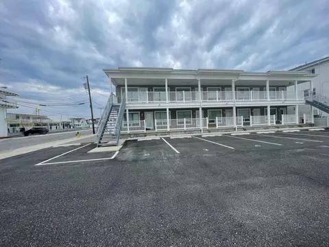 411 E Toledo Ave #7, Wildwood Crest, NJ 08260