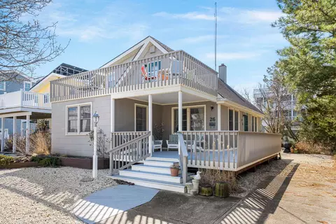 26 E 17th St, Avalon, NJ 08202
