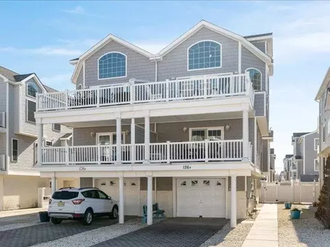 126 56th St #WEST, Sea Isle City, NJ 08243