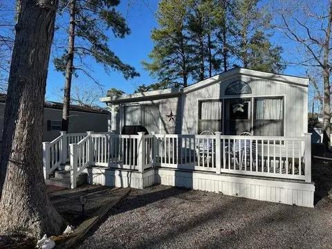 75 Sea Isle Rd #75, Dennisville, NJ 08270