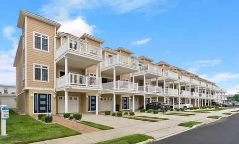 446 E Nashville Ave #446, Wildwood Crest, NJ 08260