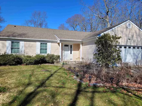 16 Woodland Rd, Cape May Court House, NJ 08210