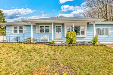 27 Mimosa Dr, North Cape May, NJ 08204