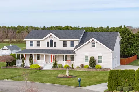 21 Strawberry Ln, Cape May, NJ 08204