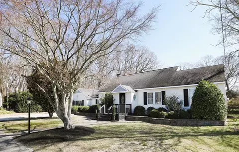 545 Nummytown Rd, North Cape May, NJ 08204