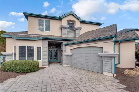 205 Dune Dr, Wildwood Crest, NJ 08260