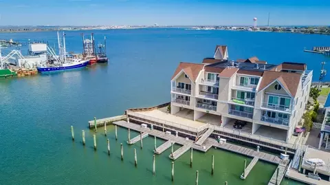 1415 Harbor Ln #205, Cape May, NJ 08204
