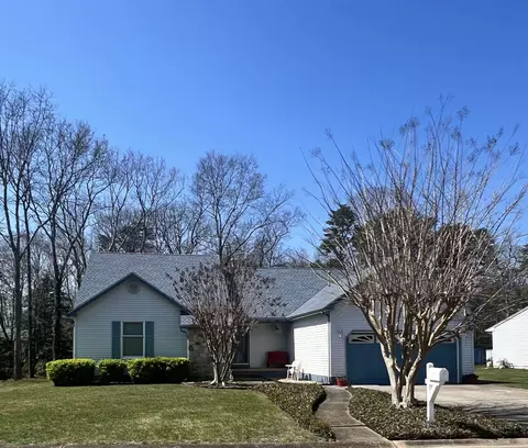 32 Summer Cir, North Cape May, NJ 08204
